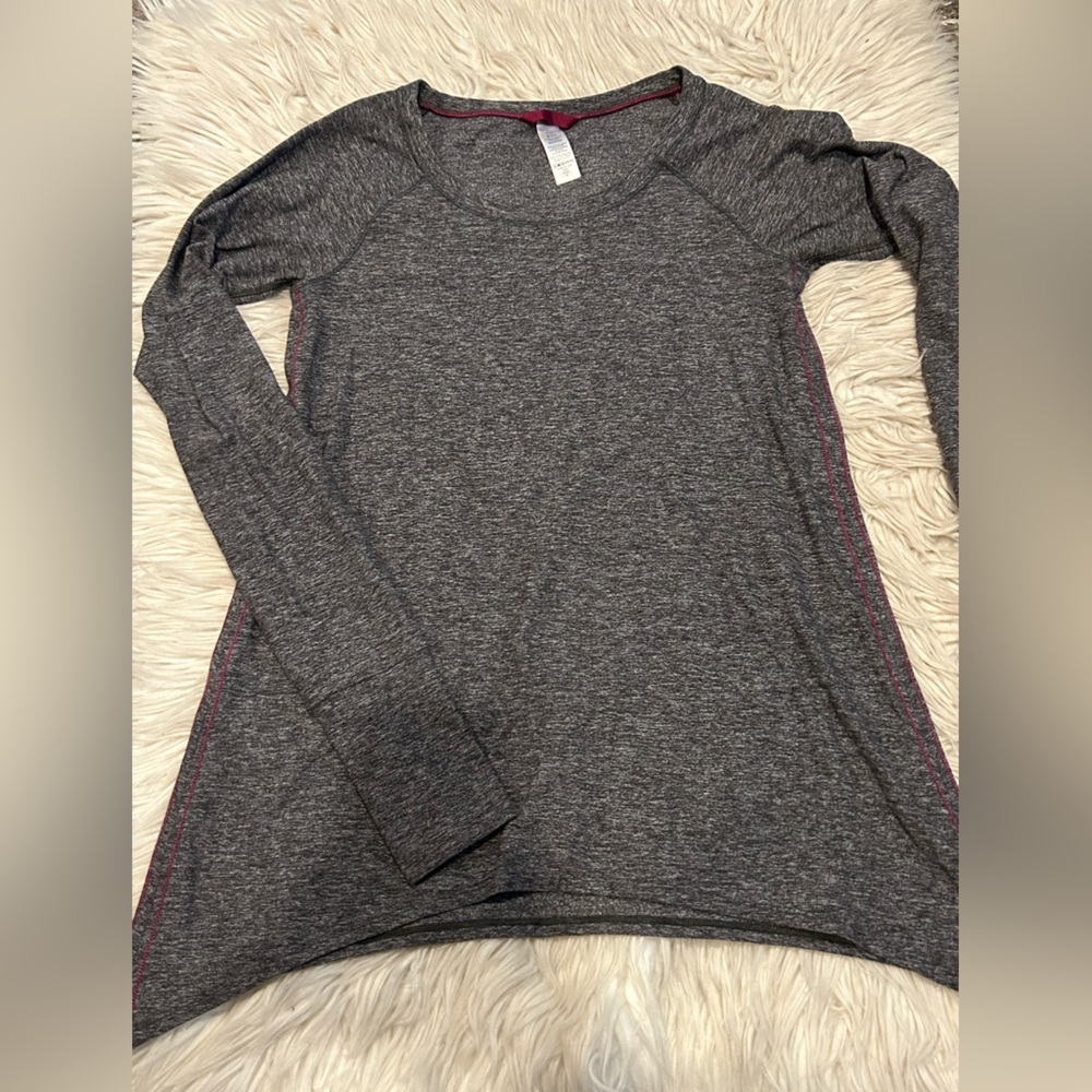 Ivivva thick long sleeve high low sides (14G) NWOT